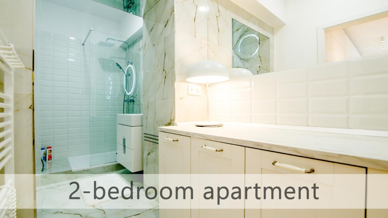 White Apartments With Ac By Kovee Pozsony Kültér fotó