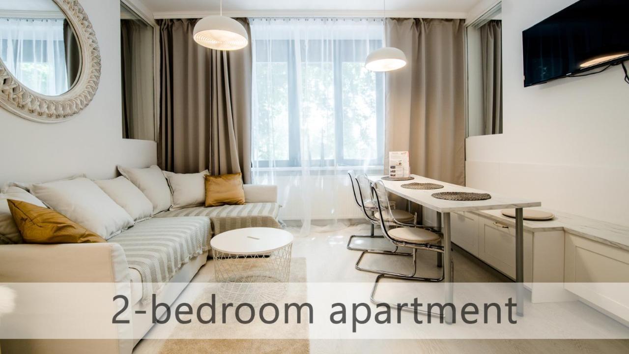 White Apartments With Ac By Kovee Pozsony Kültér fotó