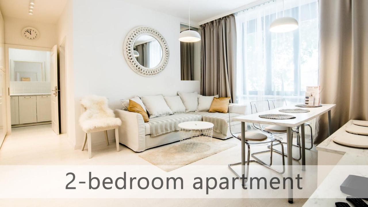 White Apartments With Ac By Kovee Pozsony Kültér fotó